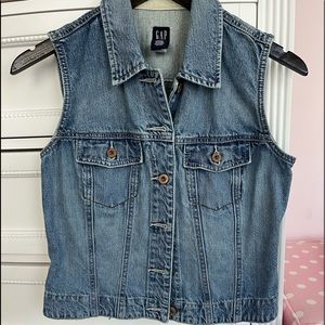 Vintage GAP Classic Denim Vest Med Wash Size Small Great Condition New Listing